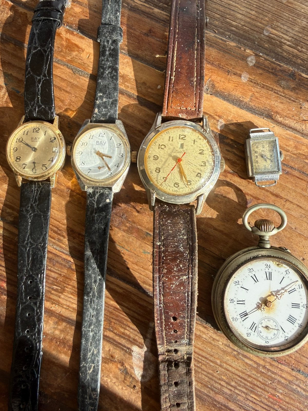 Partij horloges, Enlèvement ou Envoi