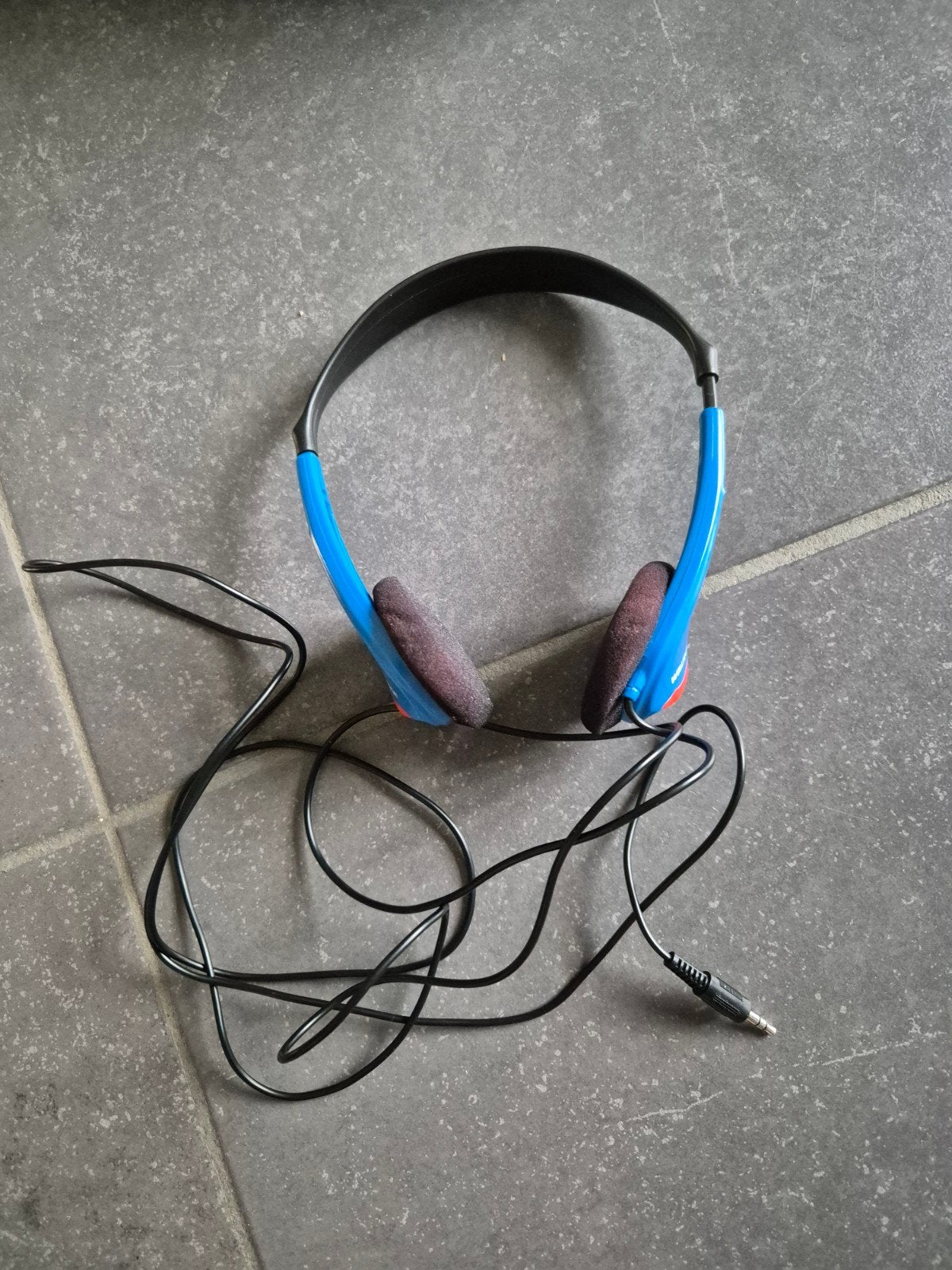 hoofdtelefoon, Ophalen, Zo goed als nieuw, Op oor (supra aural)