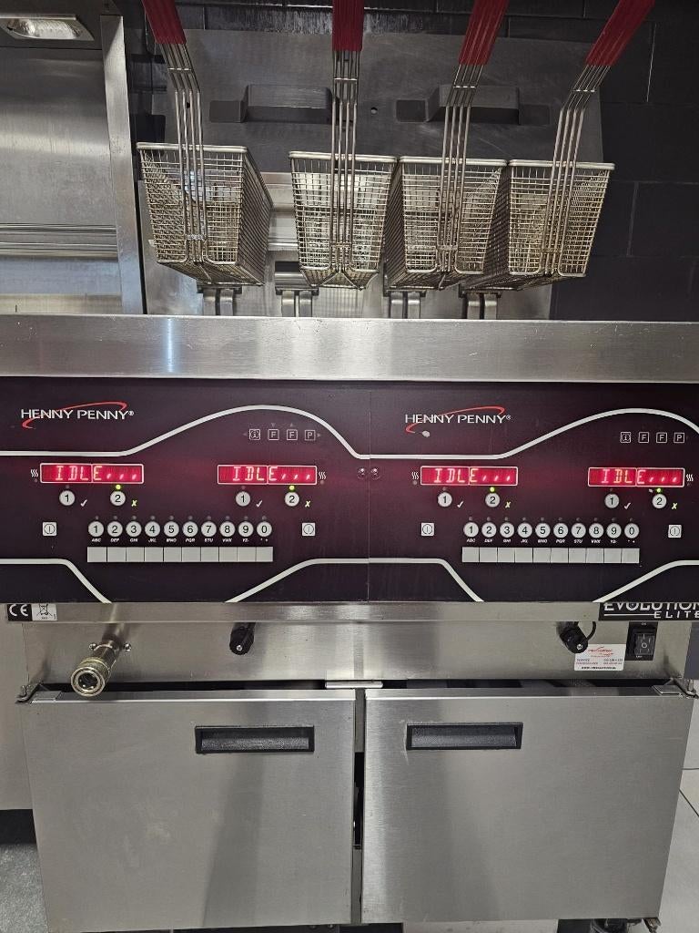 Henny Penny Open Fryer, Enlèvement, Utilisé, Cuisinière, Friteuse et Grils