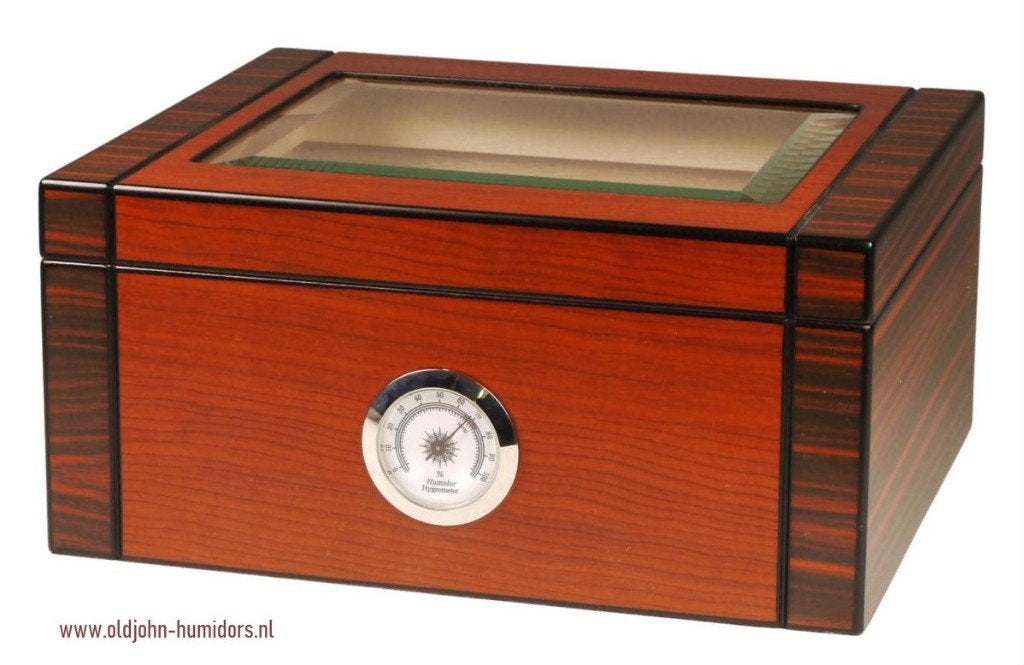 HUMIDOR PASSATORE  BLACK / RED MET GLAS –  50 SIGAREN  H13, Collections, Articles de fumeurs, Briquets & Boîtes d'allumettes, Envoi