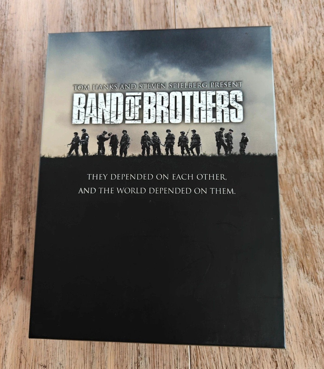 Band of Brothers DVD - box, Boeken, Stephen E. Ambrose, Ophalen of Verzenden, Zo goed als nieuw, Overige onderwerpen