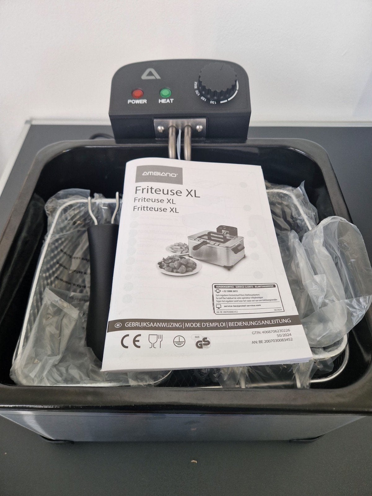 Avec 15 mois de garantie Nouveau Friteuse 5 litres ** 45€ **, Electroménager, 4 litres ou plus, Enlèvement ou Envoi, Neuf, Friteuse duo