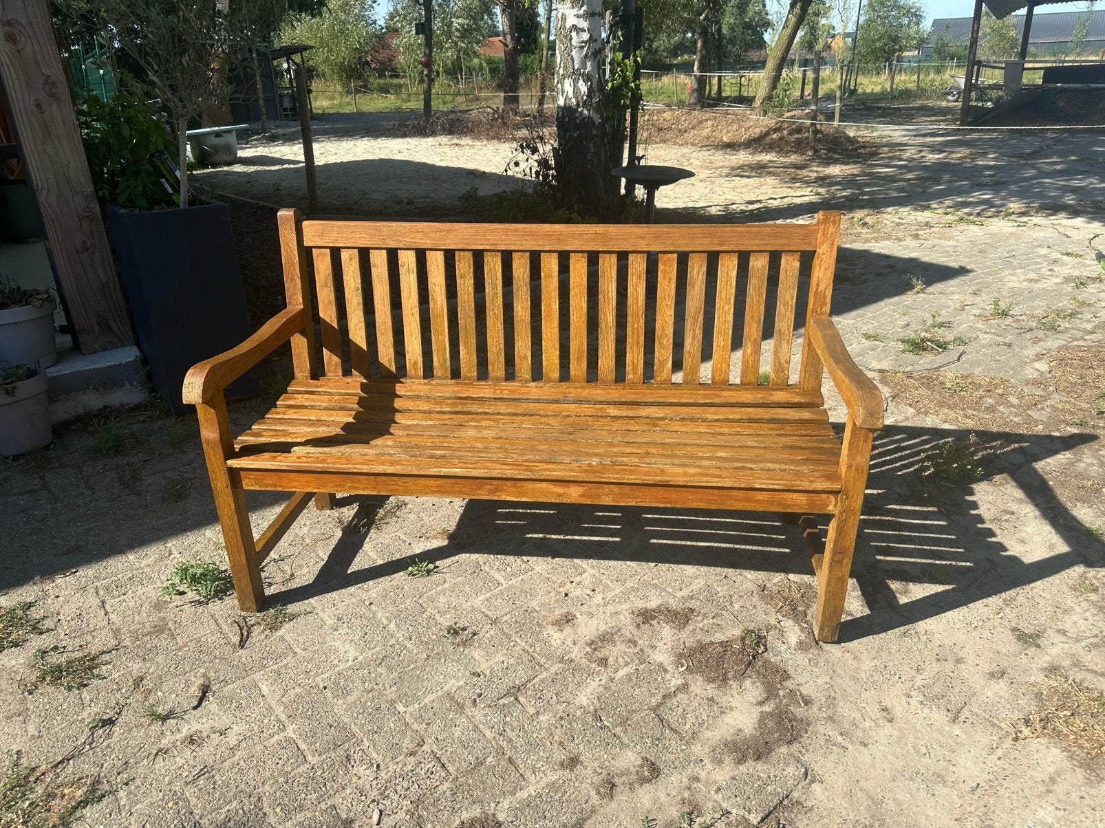 Nette hardhouten bank, Tuin en Terras, Tuinbanken, Ophalen, Zo goed als nieuw
