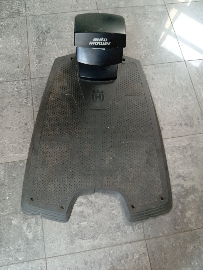 Station de charge Husqvarna Automower 220 AC / 230 ACX, Tuin en Terras, Robotmaaiers, Nieuw, Ophalen