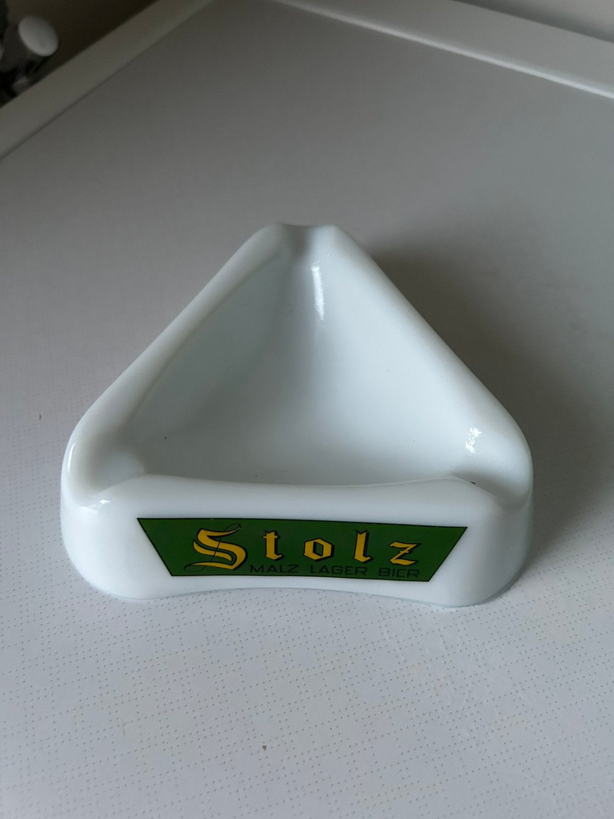 Celta pils - Stolz Meiresonne asbak opaline glas vintage, Ophalen of Verzenden, Gebruikt