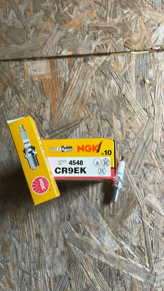 NGK CR9EK, Motoren, Onderdelen | Merk-onafhankelijk, Ophalen of Verzenden, Nieuw