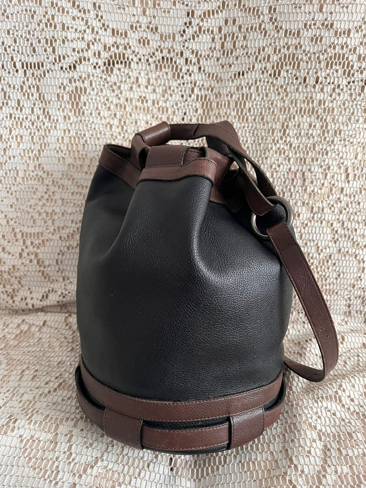 DELVAUX tasmodel Bucket tweekleurig leer, Ophalen of Verzenden, Zo goed als nieuw, Zwart, Leer