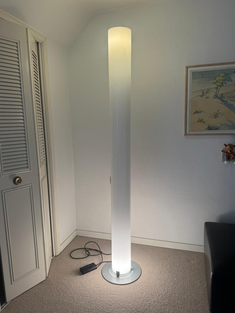 Vloerlamp Stylos Flos Design, Tijdloos design, Synthétique, Utilisé, 150 à 200 cm