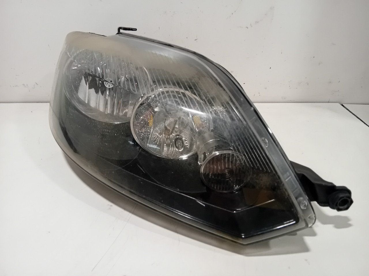 Koplamp rechts Volkswagen Golf, Auto-onderdelen, Onderdelen@venauto.nl, Van der Ven Autorecycling B.V., Gebruikt, Ettenseweg 76, 4706 PB Roosendaal, The Netherlands