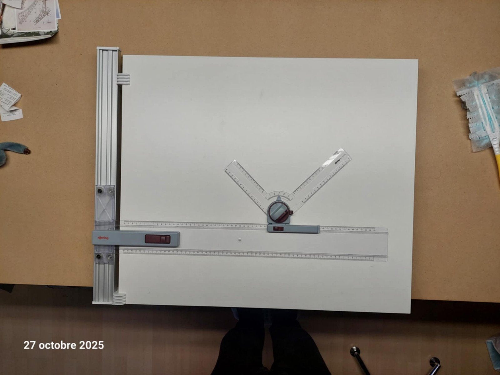 Table de dessin Rotring A2, Enlèvement