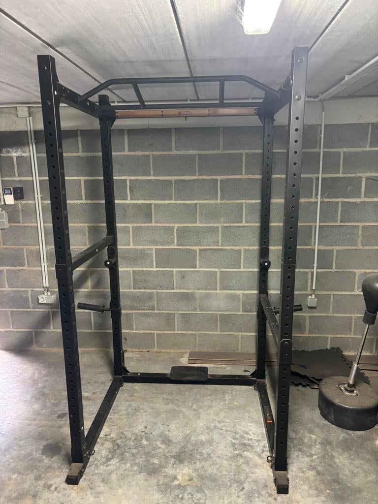 Cage de musculation ou traction, Enlèvement, Comme neuf