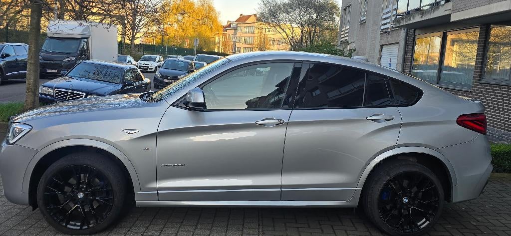 BMW X4 PAK M  1ER MAIN MODÈLE 2017, Auto's, BMW, Automaat, Euro 6, 4 cilinders, Leder