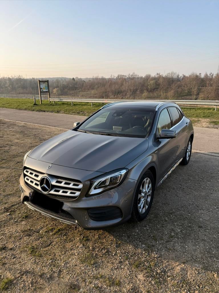 Mercedes GLA 180 AMG LINE, Auto's, Mercedes-Benz, Particulier, GLA, 360° camera, ABS, Achteruitrijcamera, Adaptieve lichten, Adaptive Cruise Control