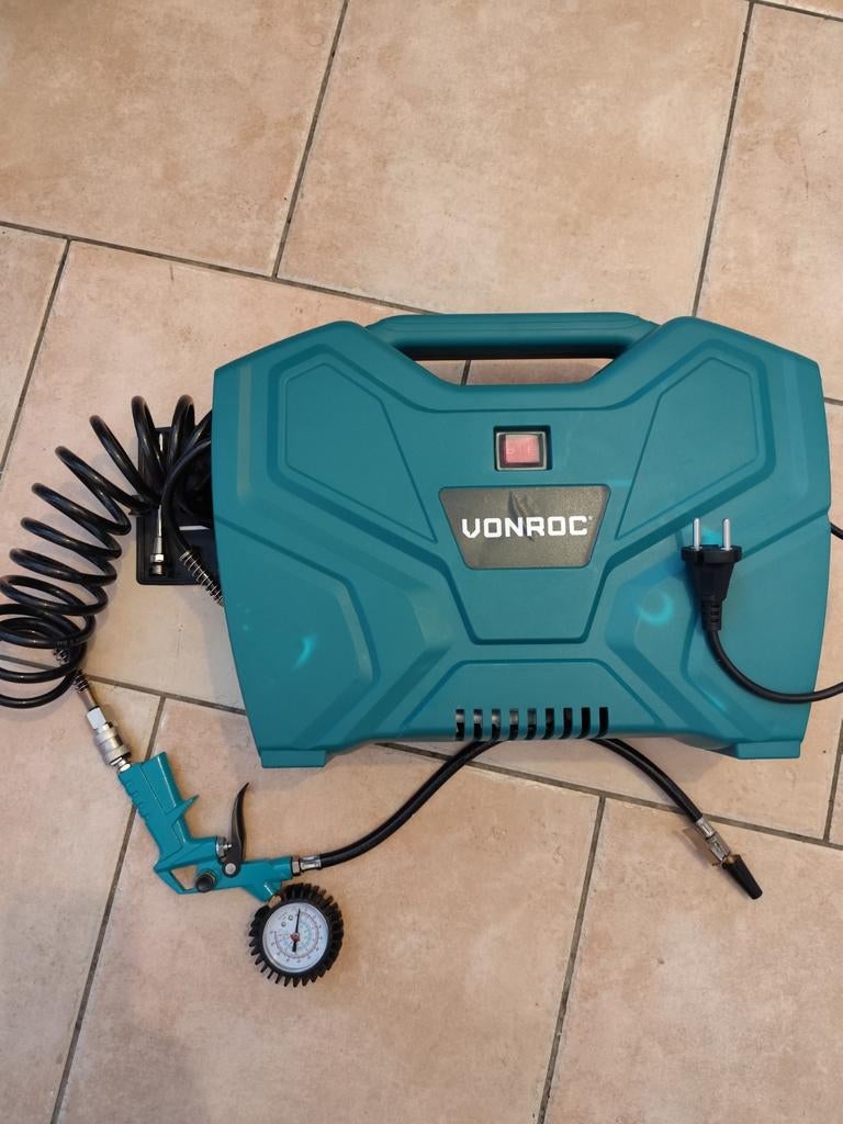 Compresseur portable VONROC – NEUF jamais utilisé, Bricolage & Construction