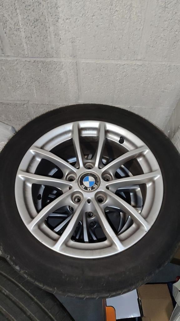 Jantes et pneus bmw série 1 origine 16", Autos : Pièces & Accessoires, Pneus & Jantes, Pneu(s)