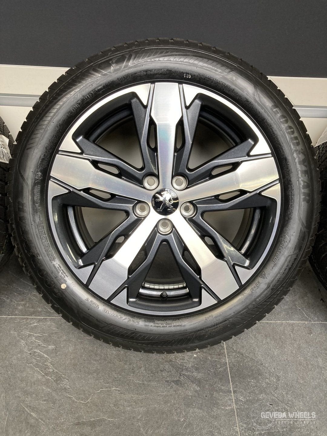 18” originele Peugeot 3008 / 5008 velgen + allseason banden, Pneus et Jantes, 4 Saisons, Véhicule de tourisme, -