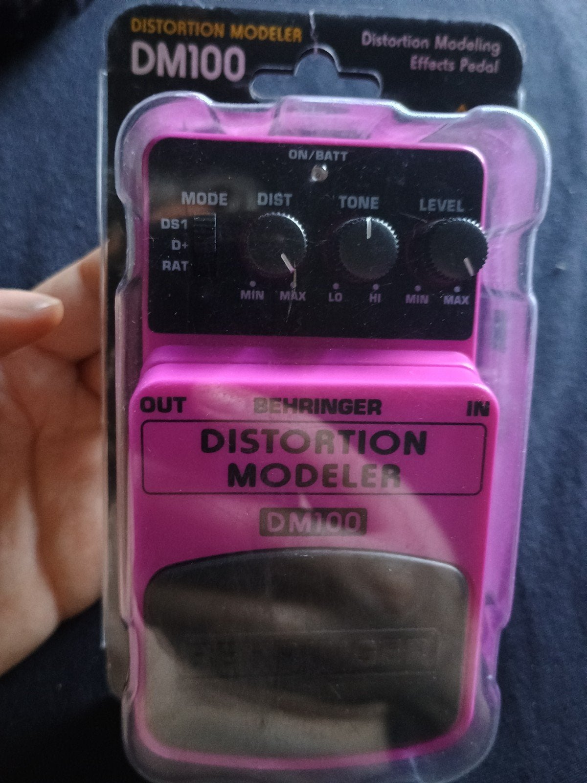 Modélisateur de distorsion Behringer DM100, Musique & Instruments, Effets, Enlèvement ou Envoi