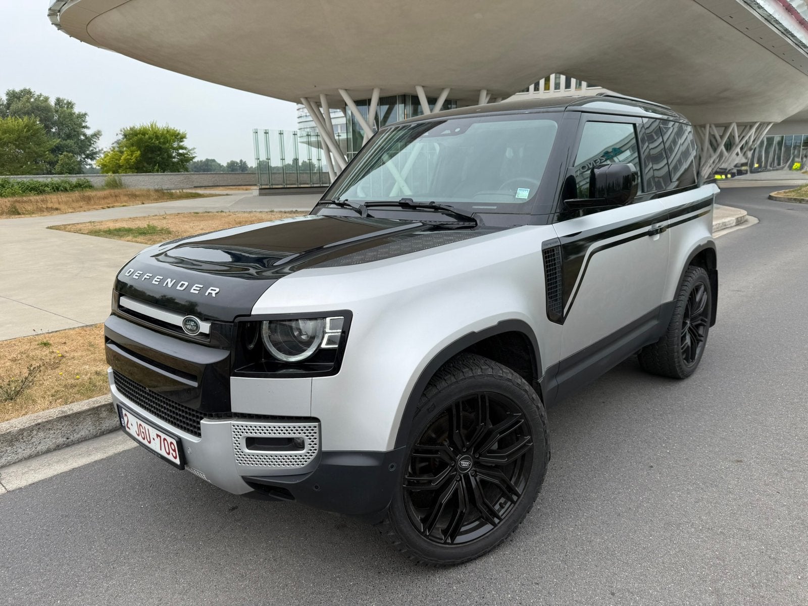 LAND-ROVER DEFENDER 3.0d lichte vracht 50.000€ + 21% BTW, Auto's, Navigatiesysteem, Zwart, Leder, Diesel