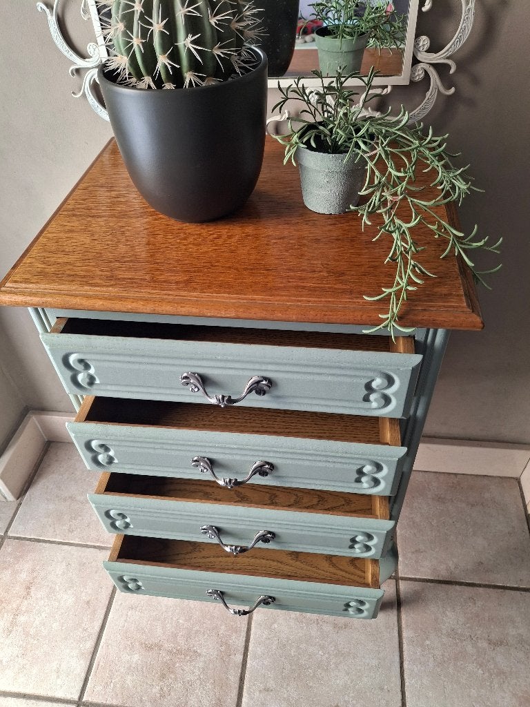 Salie kast groen, Ophalen, Zo goed als nieuw