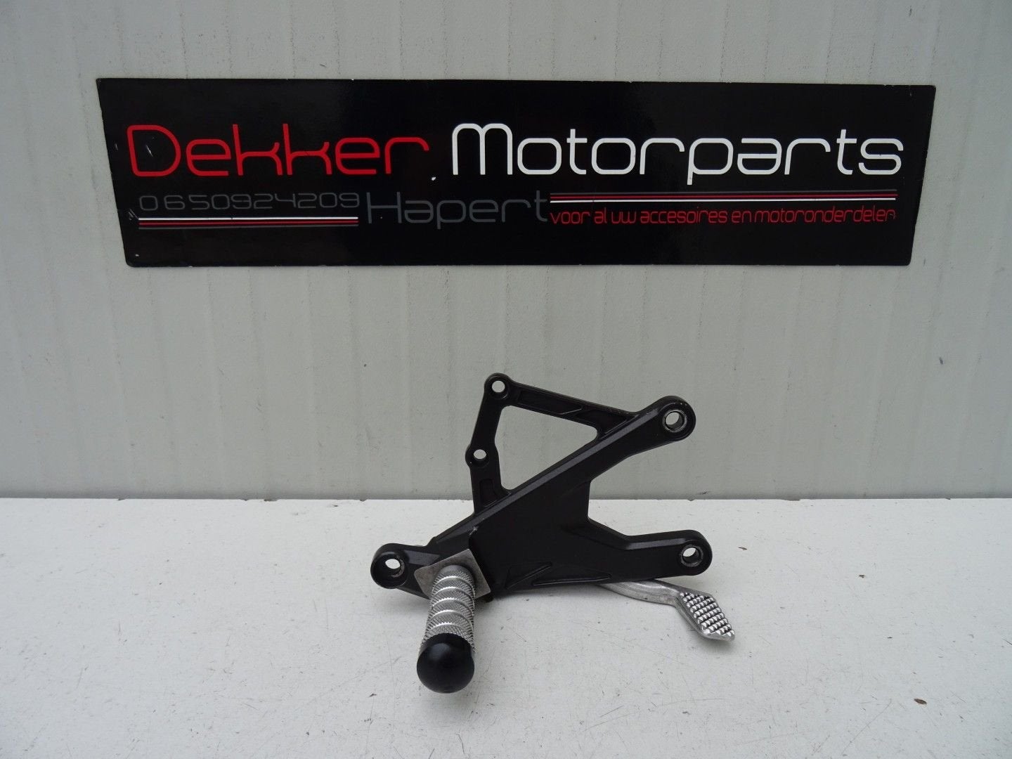Remset / Rechter Voetsteun Yamaha YZF R1 / M 2015-2020-2025, Motos, -, Utilisé, -, -