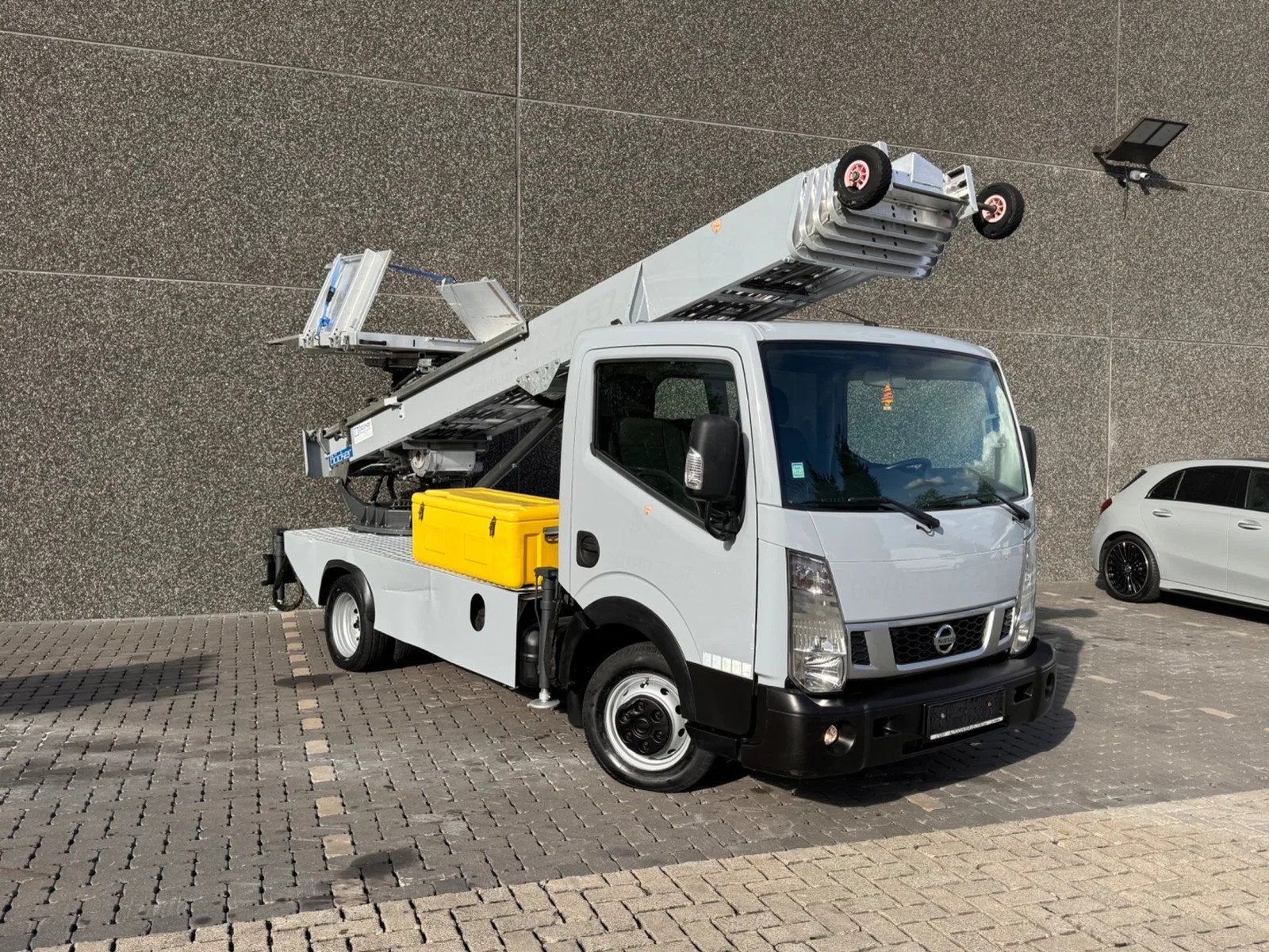 Nissan Cabstar NT400 BOCKER HL27/1-6LH (bj 2017), Auto's, Gebruikt, 4 cilinders, 3212 kg, Overige brandstoffen