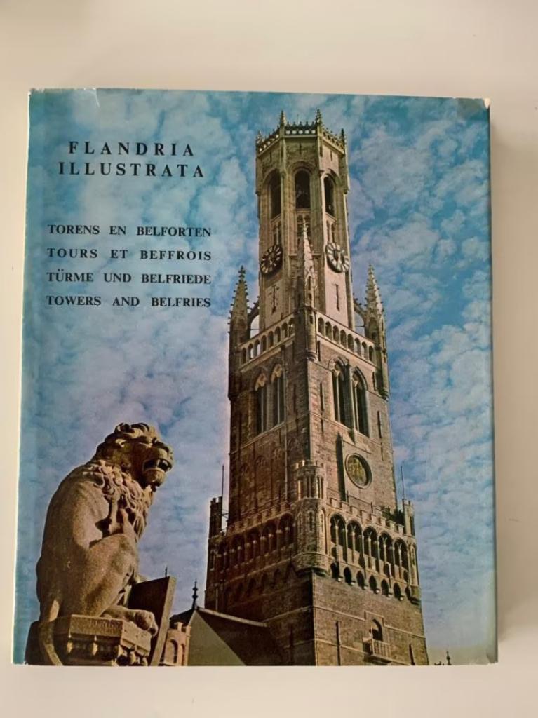 Flandria illustrata - Torens en belforten ( in 4 talen), Ophalen of Verzenden, Gelezen, Architectuur algemeen