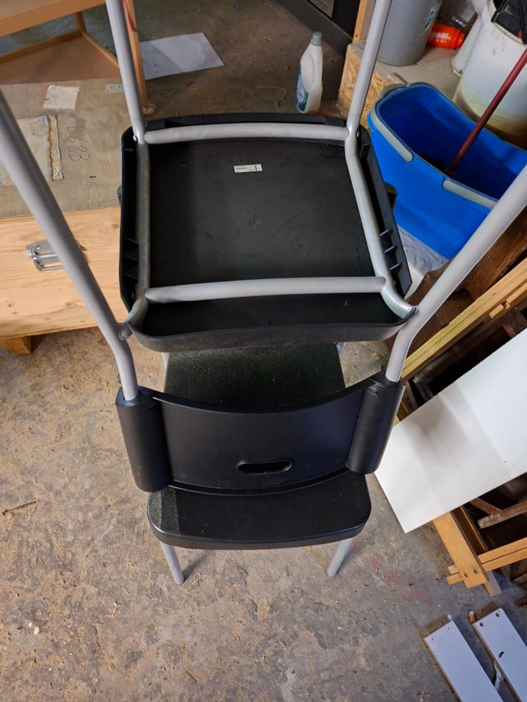 Gratis 2 stoelen ophalen in Deurne, Tuin en Terras, Ophalen, Plastic