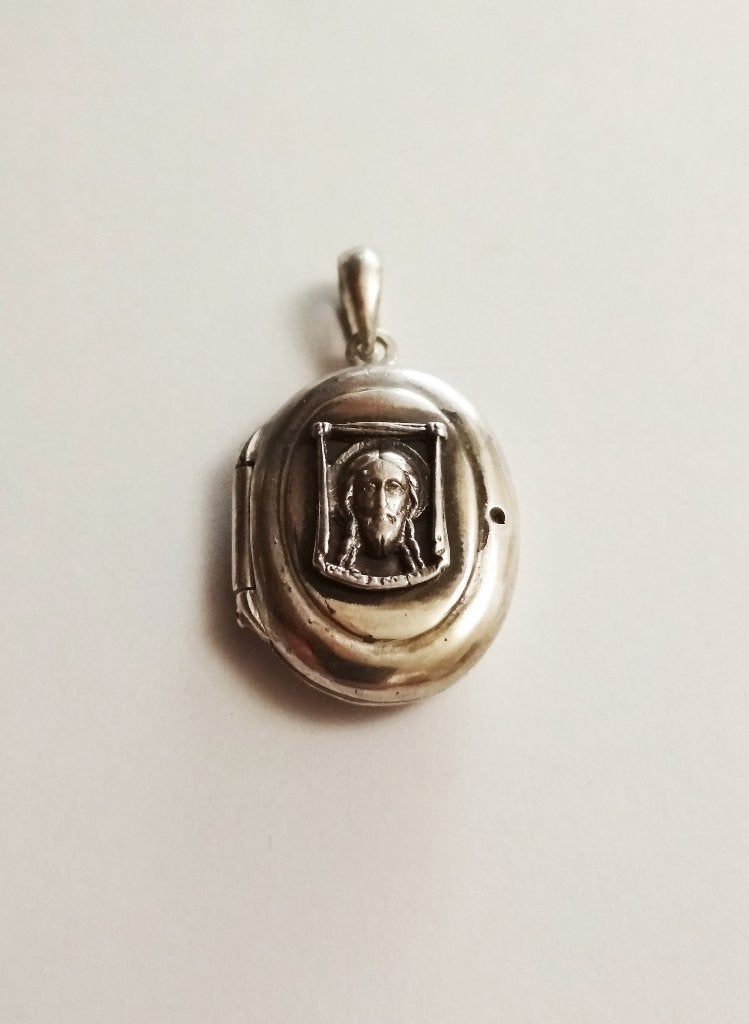 Zilveren medaillon met Jezus Christus, Handtassen en Accessoires, Kettinghangers, Verzenden, Zo goed als nieuw, Kruis of Symbool