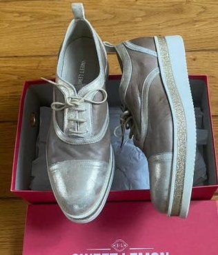 Mooie veterschoenen Sweet Lemon dames maat 39, Kleding | Dames, Schoenen, Verzenden, Zo goed als nieuw