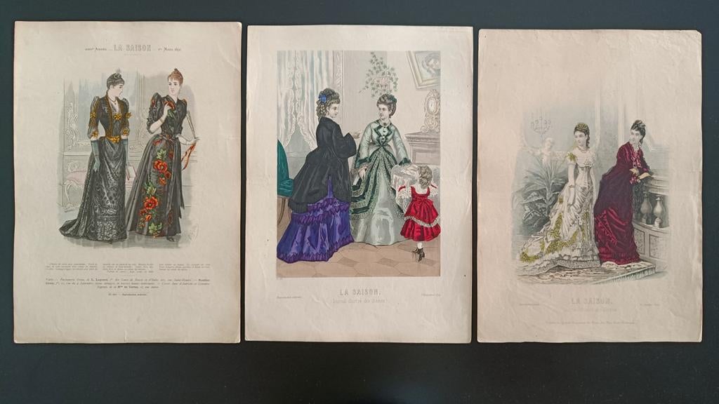 Trois anciens imprimés de mode français La Saison., Enlèvement ou Envoi