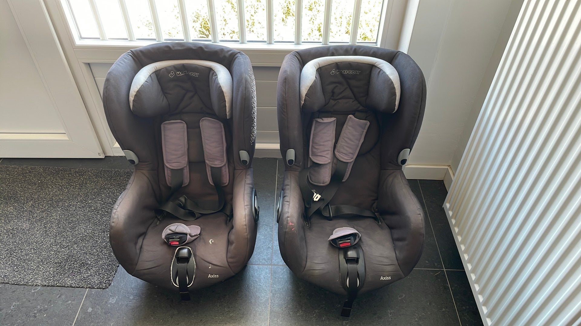 2 autostoelen maci cosi axiss, Kinderen en Baby's, Autostoeltjes, Ophalen, Gebruikt, Slaapstand