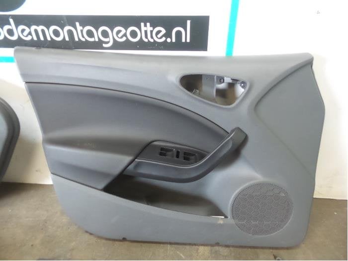 Revêtement portière 4portes avant gauche d'un Seat Ibiza (, -, 3 mois de garantie, Utilisé, -