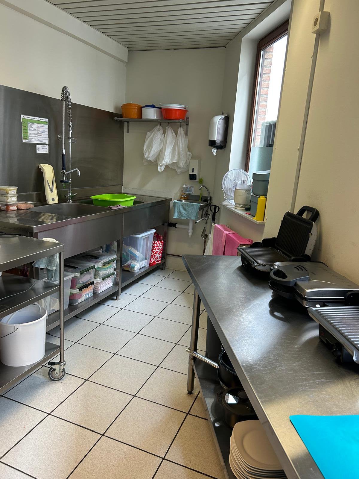 Inboedel broodjeszaak, Ophalen, Gebruikt