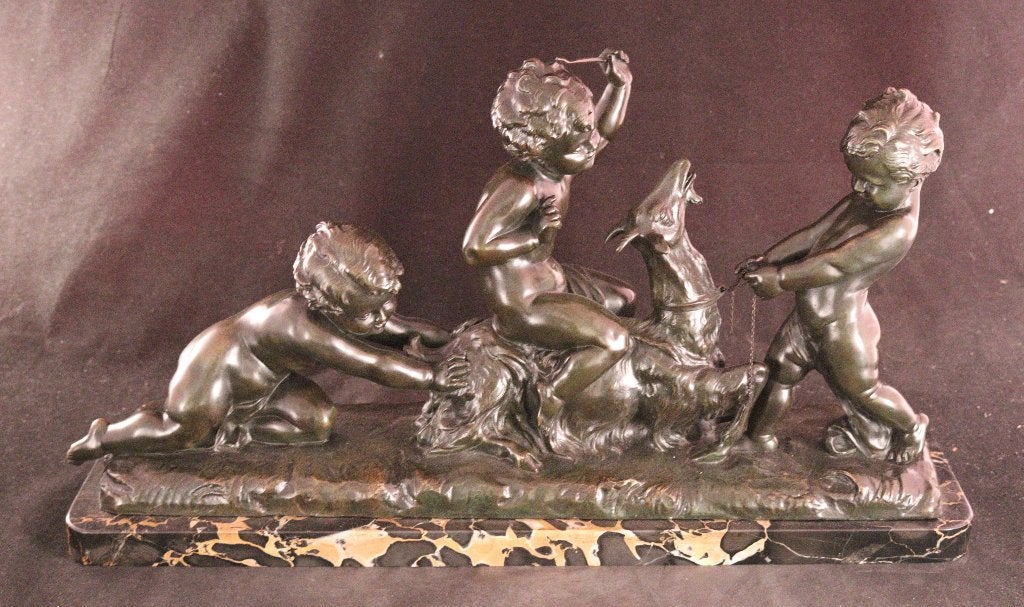 Antiek bronzen sculptuur met spelende putti, Enlèvement ou Envoi, Statue