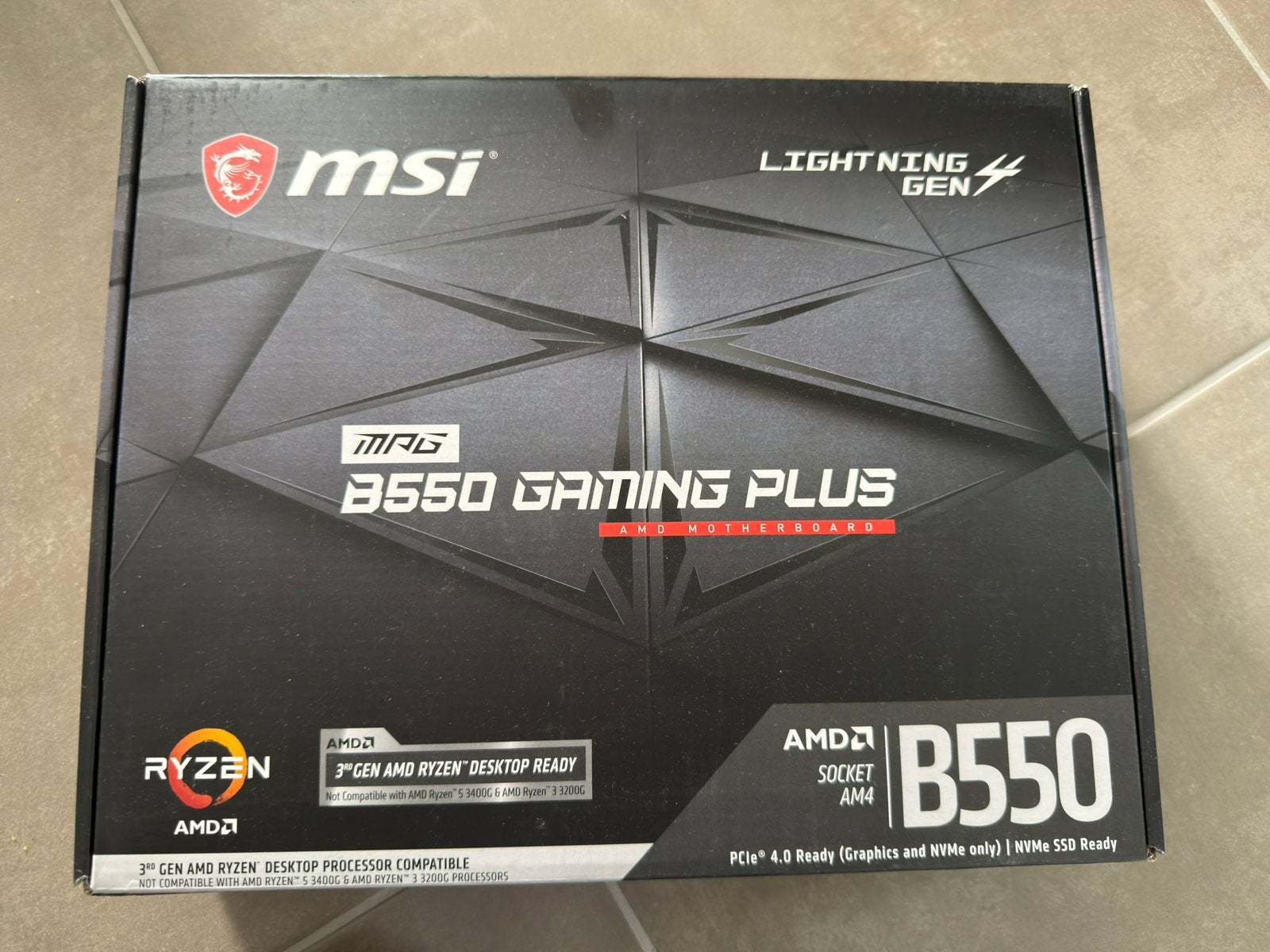 Carte mère MSI MPG B550 + Ryzen 7 5800X + Corsair DDR4 32GB, Computers en Software, Moederborden, Gebruikt, DDR4, Ophalen of Verzenden