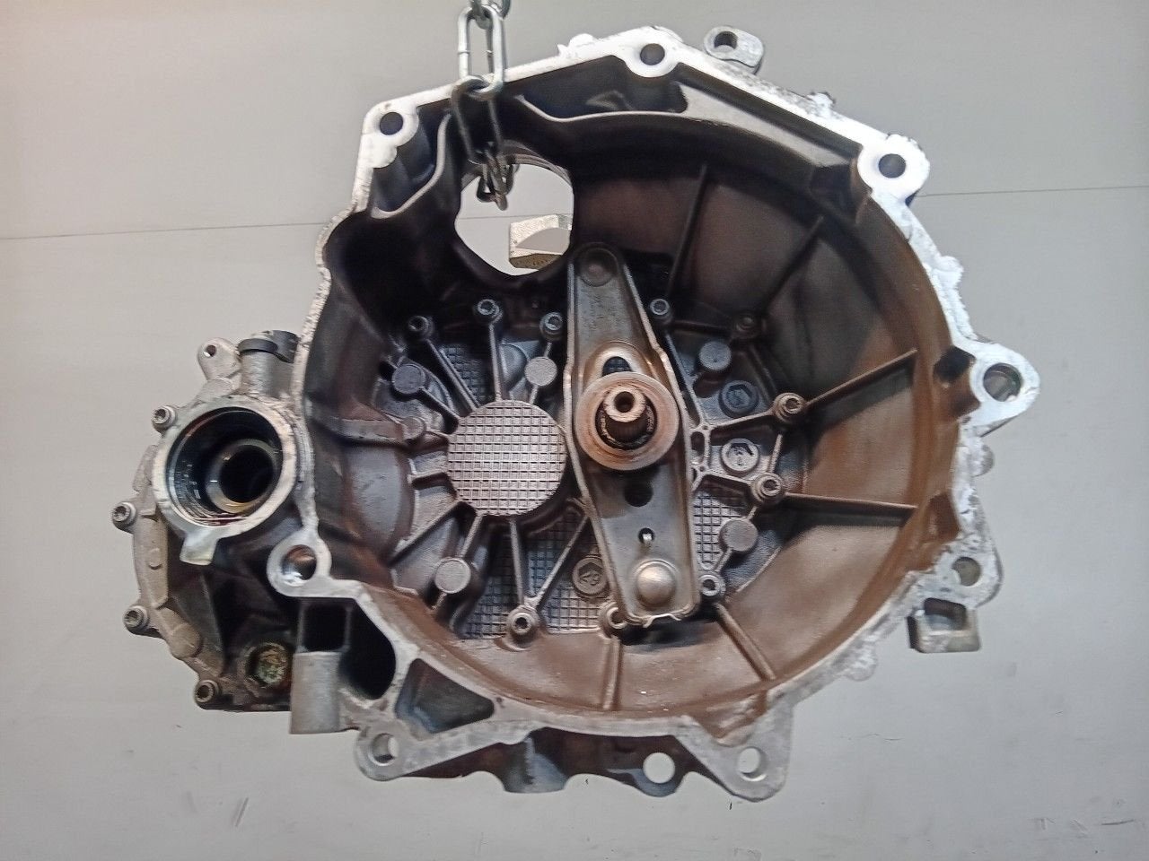Versnellingsbak schakel Volkswagen Up, Onderdelen@venauto.nl, Van der Ven Autorecycling B.V., Ettenseweg 76, 4706 PB Roosendaal, The Netherlands