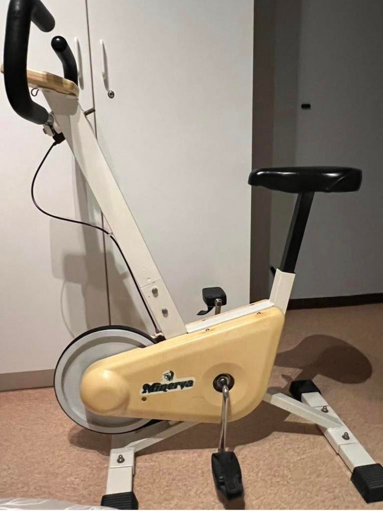 Antieke Hometrainer Minerva!, Sport en Fitness, Ophalen, Zo goed als nieuw, Metaal, Benen