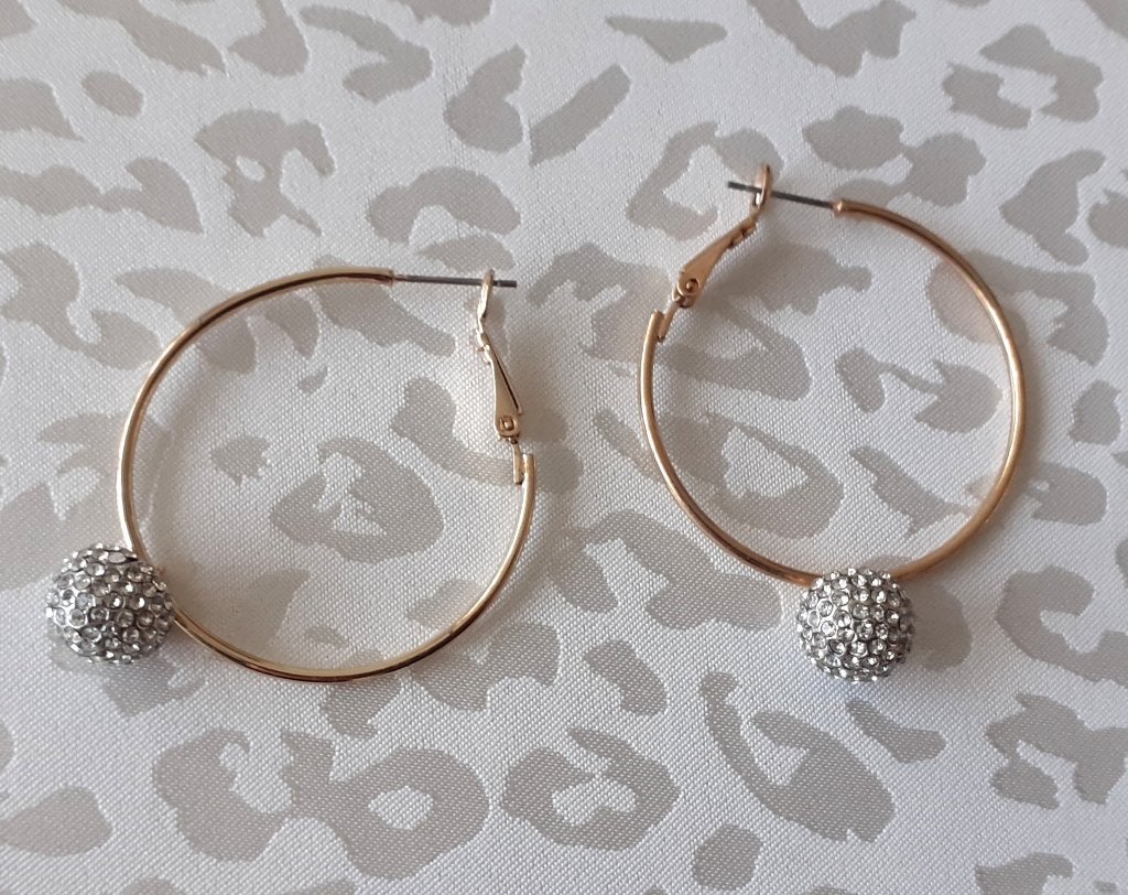 oorringen goud met strass bal Lucardi, Handtassen en Accessoires, Oorbellen, Overige materialen, Hangers, Nieuw, Ophalen of Verzenden