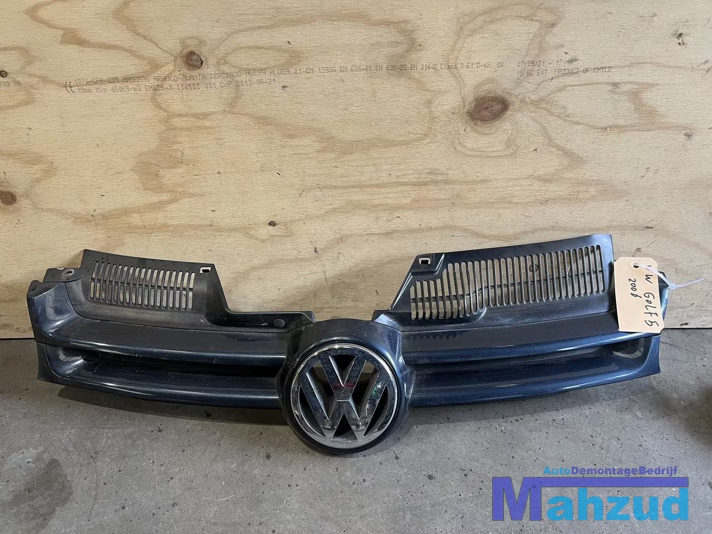 VW GOLF 5 GRILLE Logo 2003-2009, Gebruikt, Volkswagen, Volkswagen AG, Vw@volkswagen.de