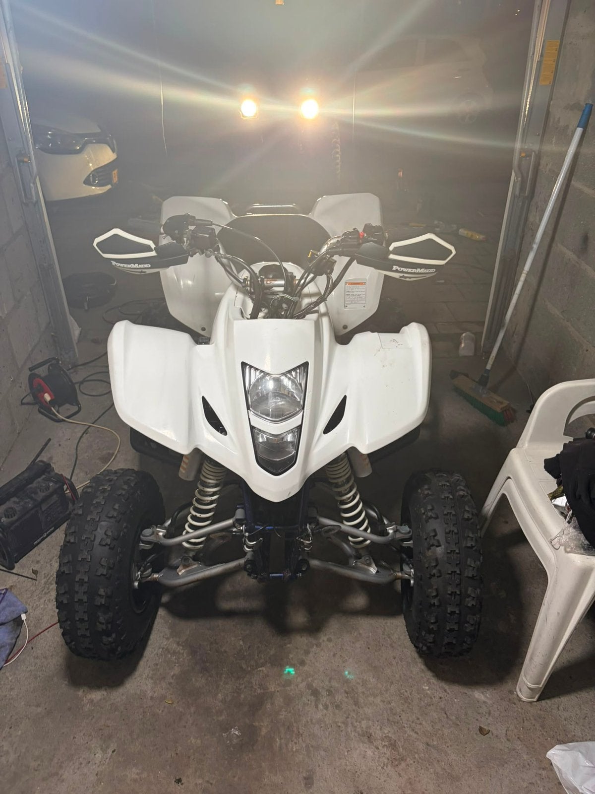 Suzuki ltz 10 uur oud