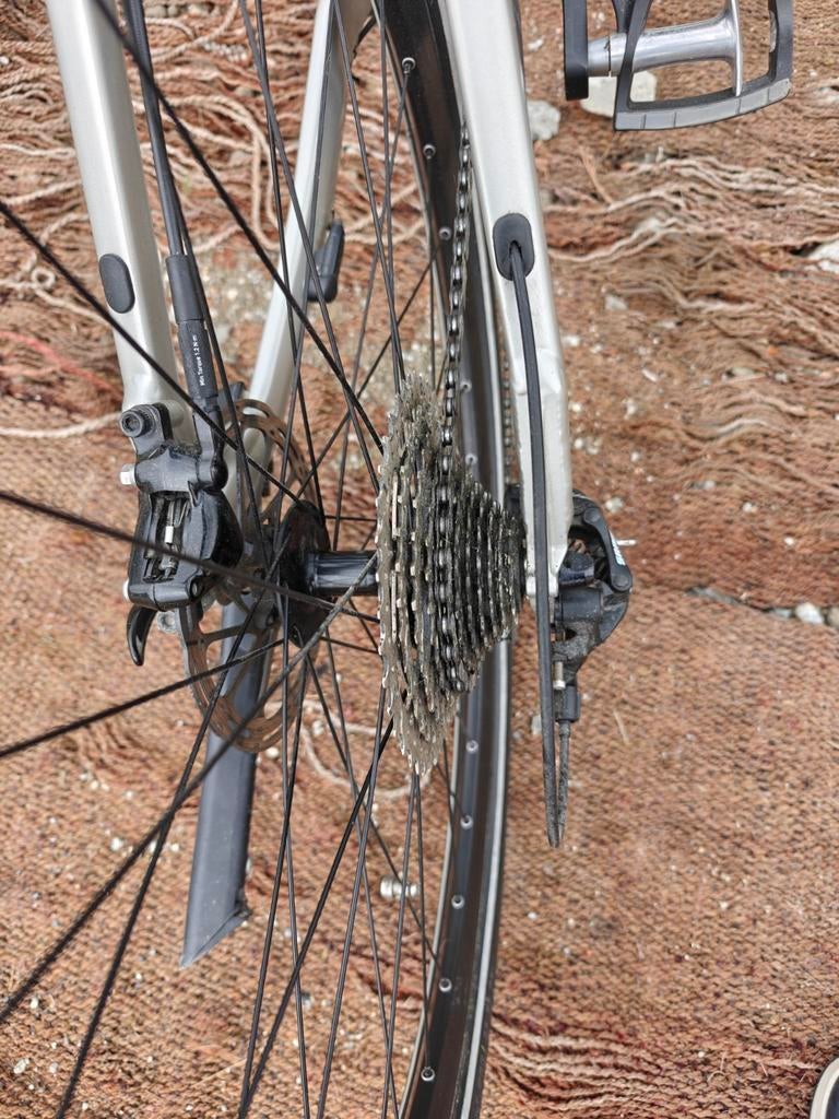 Vélo electrique sport ..tour, Vélos & Vélomoteurs, Vélos électriques, Moustache, Enlèvement