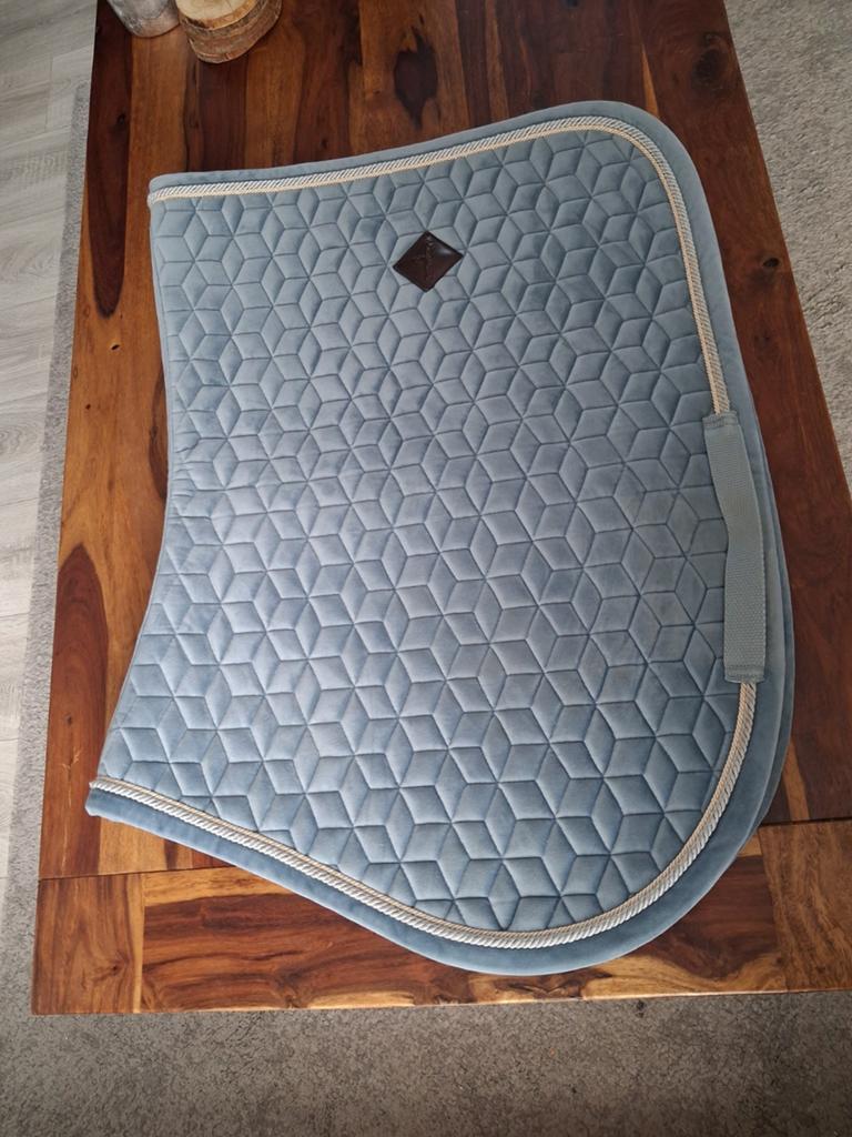 Tapis de selle Kentucky Velvet bleu clair, Animaux & Accessoires, Chevaux & Poneys | Couvertures & Couvre-reins, Full (L), Bleu