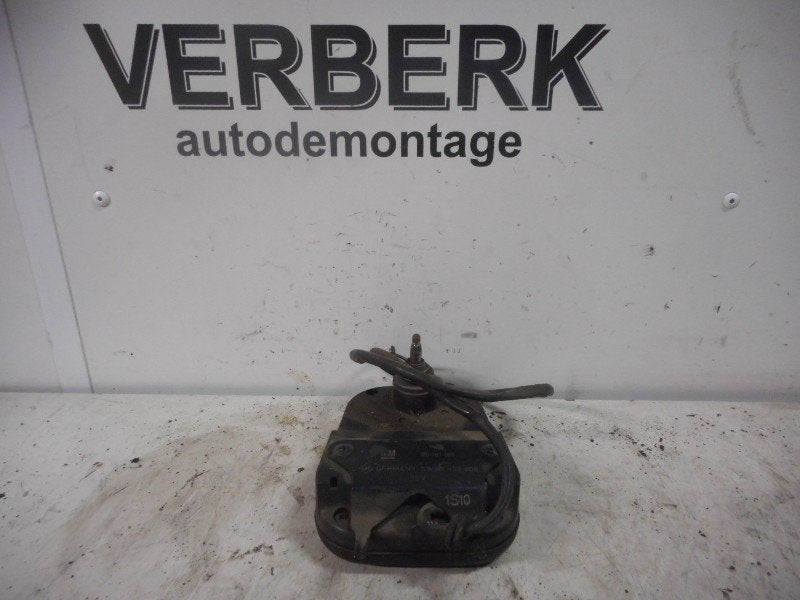 MOTEUR ESSUIE-GLACE ARRIÈRE Kadett E (33 / 34 / 43 / 44), Opel, Opel Automobile GmbH, Utilisé, Kontakt-opel@opel.com
