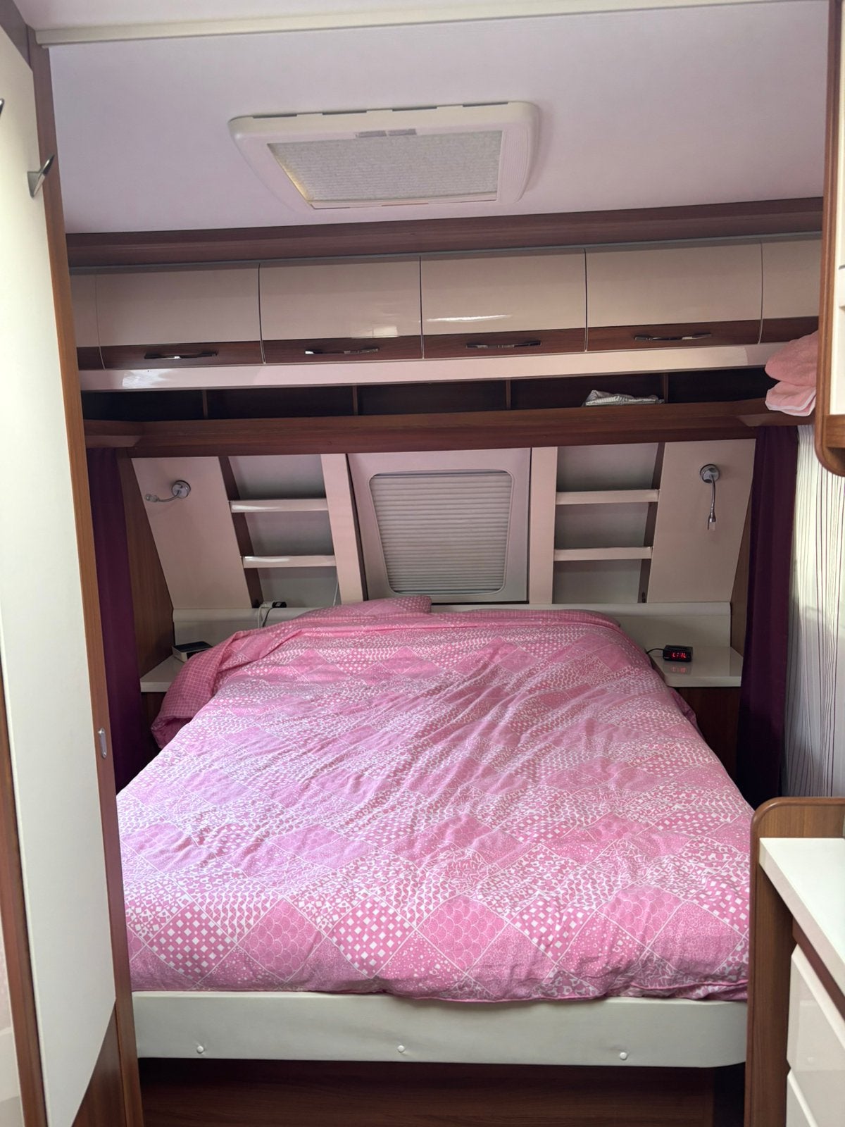 A vendre caravane et auvent - urgent, Caravanes & Camping, Enlèvement, Comme neuf