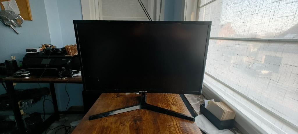 Samsung Curved monitor LC24RG50FQRXEN, Gebruikt, 3 tot 5 ms, Kantelbaar, 101 t/m 150 Hz