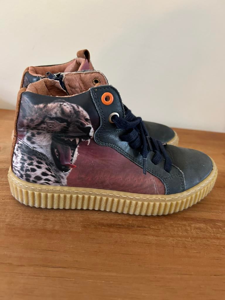 Kinderschoenen Wild, Kinderen en Baby's, Kinderkleding | Schoenen en Sokken, Ophalen, Zo goed als nieuw