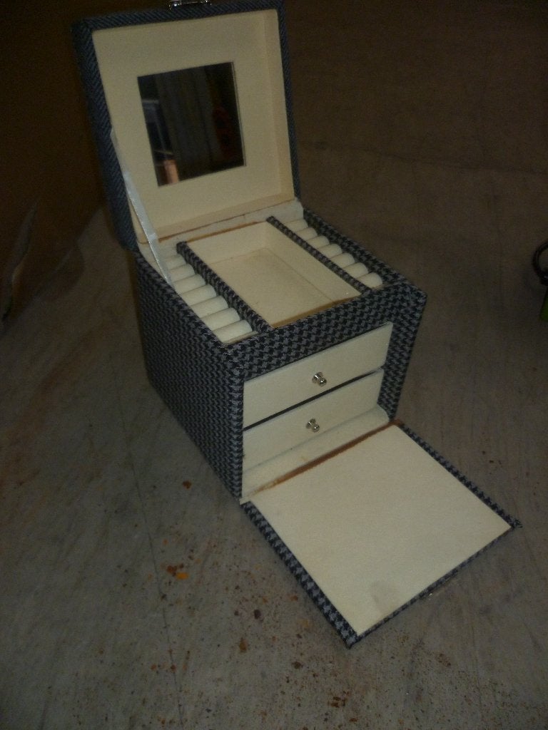 VINTAGE JUWELEN KOFFERTJE, Ophalen