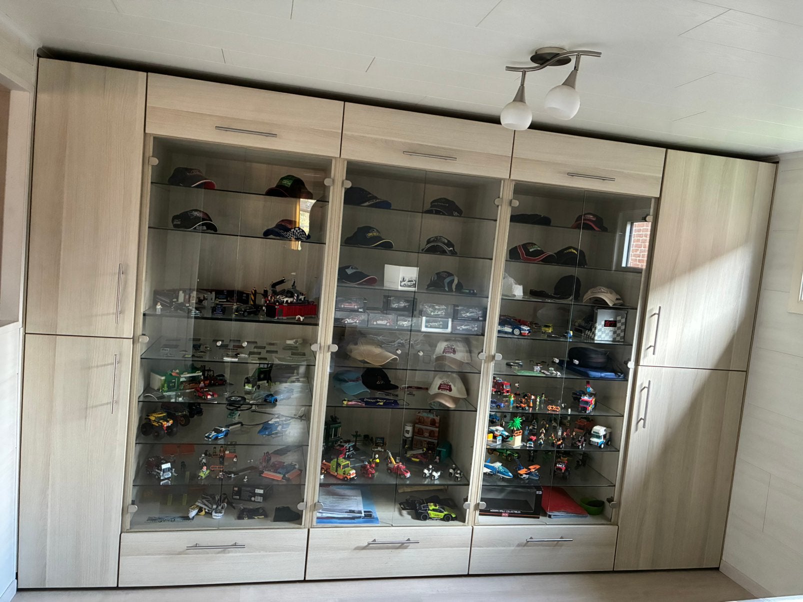 Miniatuurkast, Huis en Inrichting, Kasten | Vitrinekasten, Ophalen, Met lade(s), 200 cm of meer, Zo goed als nieuw