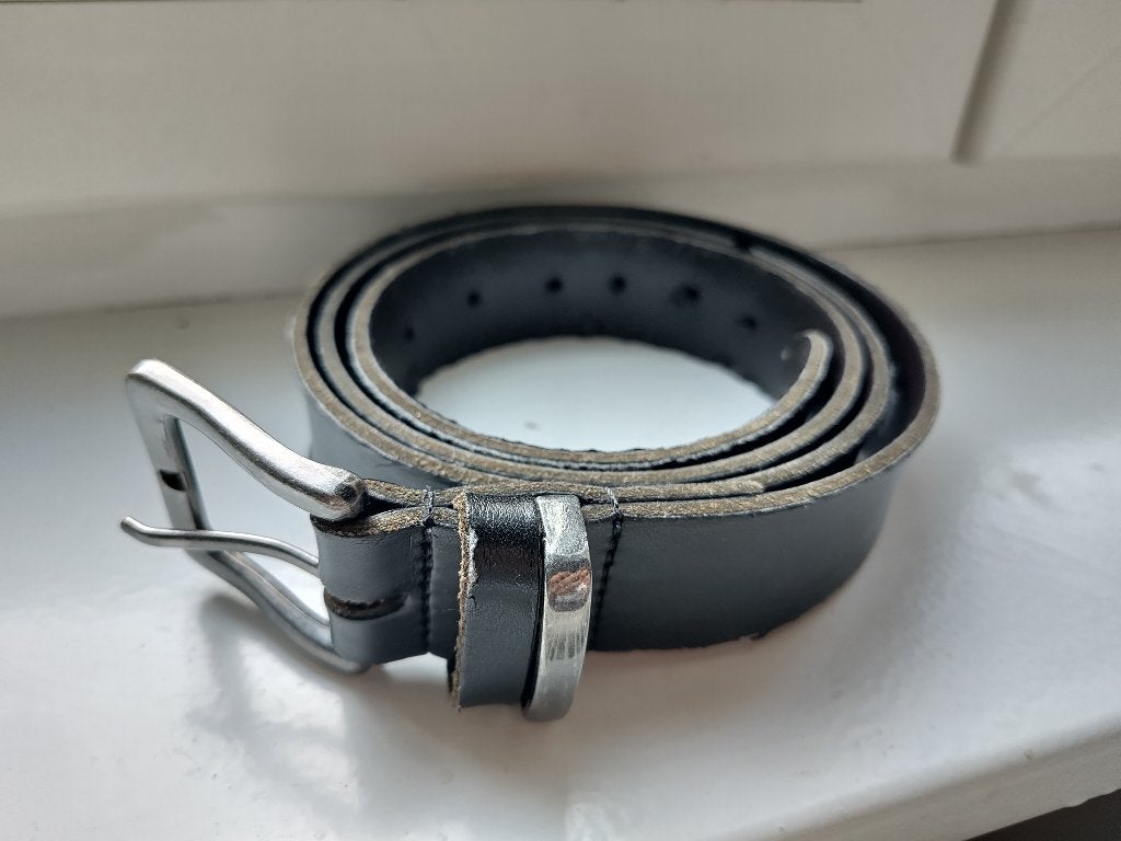 Ceinture noire pour homme C&A, Vêtements | Hommes, Cuir véritable, Enlèvement ou Envoi, C&A, 105 à 115 cm