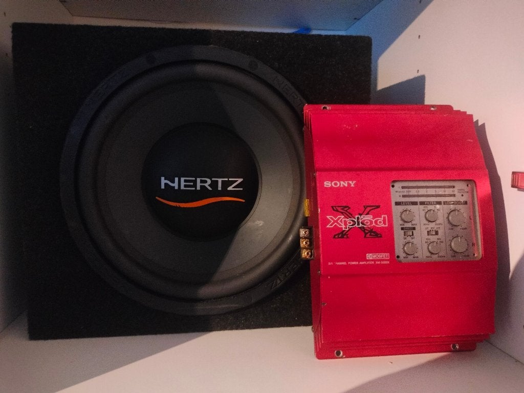 Hertz Subwoofer + Sony versterker, Auto diversen, Ophalen, Gebruikt